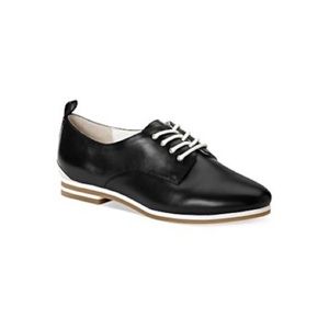 Calvin Klein Kassia Women’s Lace Up Oxfords